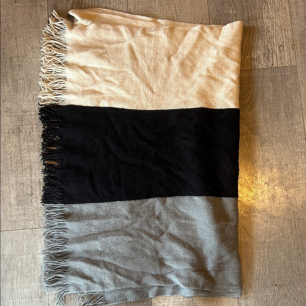 DONNI. Cream, Black, and Gray Scarf